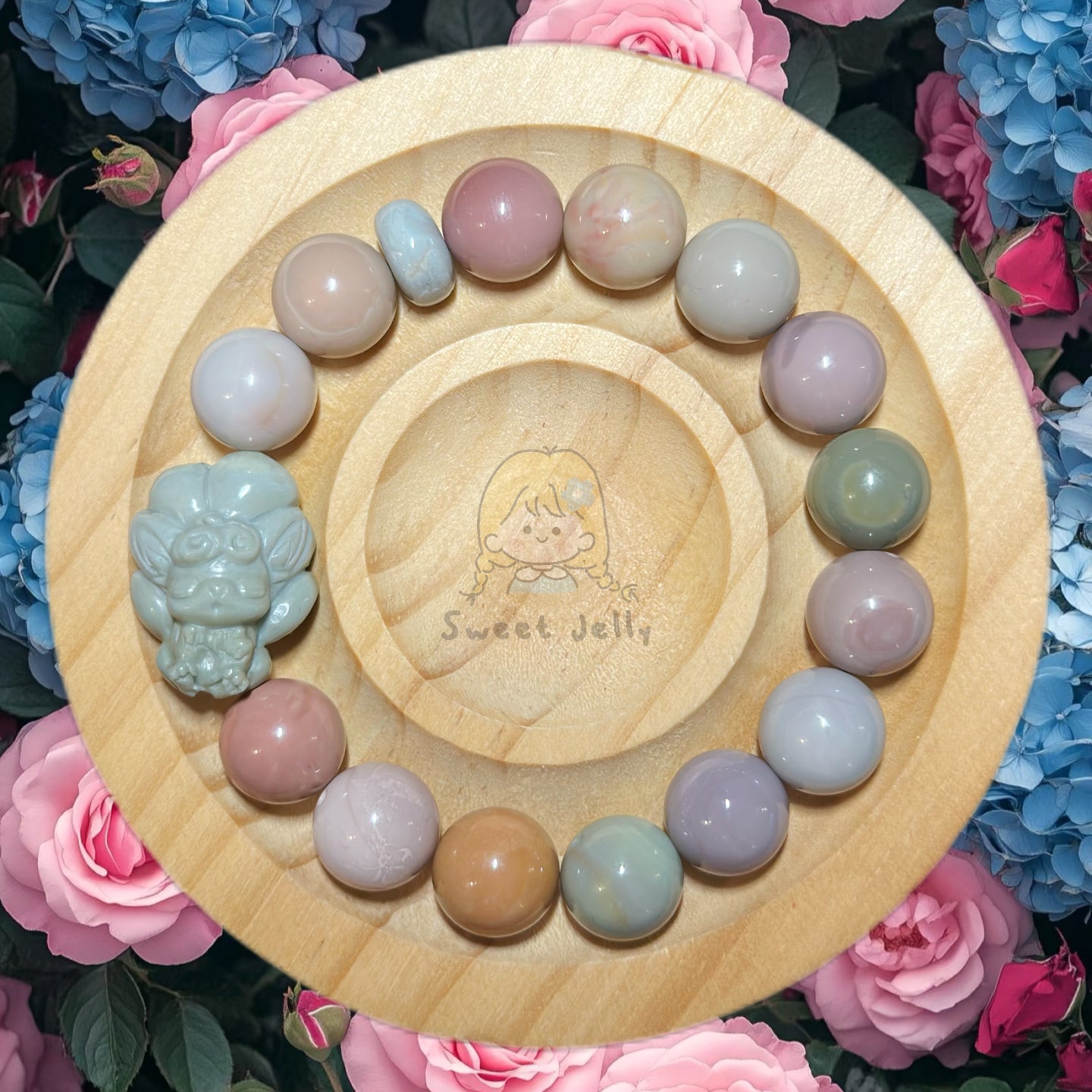 Oil Painting with Fox Charm Alashan Agate