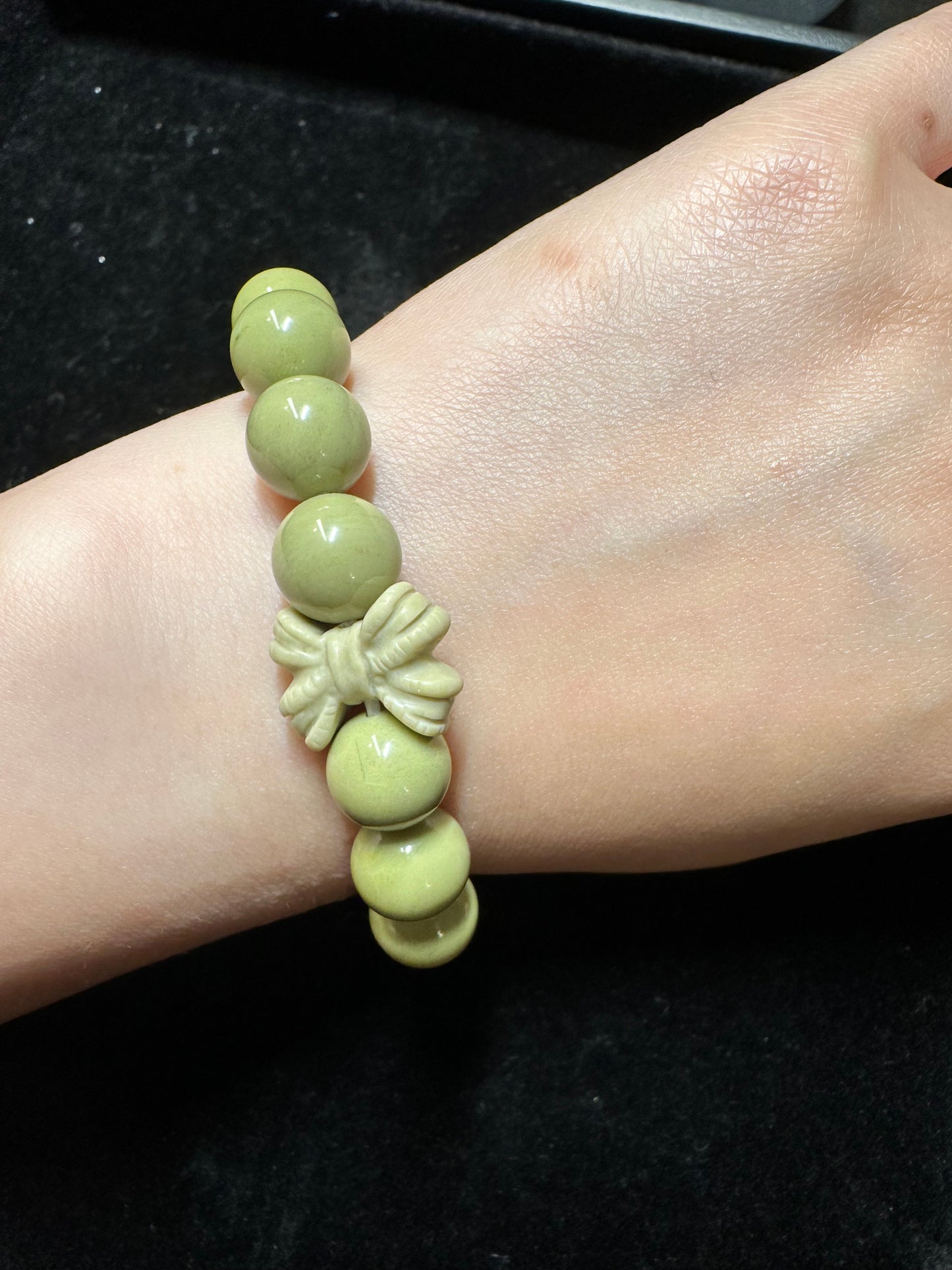 Matcha Alashan Agate Beads Bracelet with Bowknot Charm