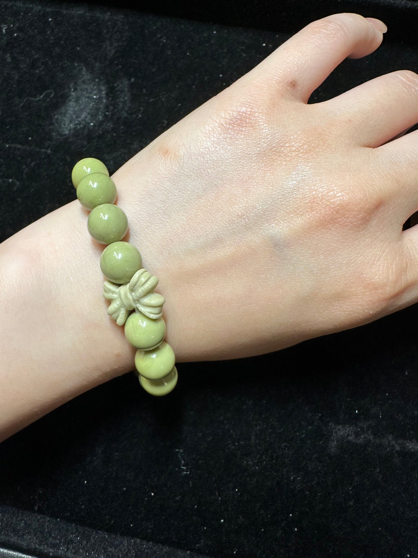Matcha Alashan Agate Beads Bracelet with Bowknot Charm
