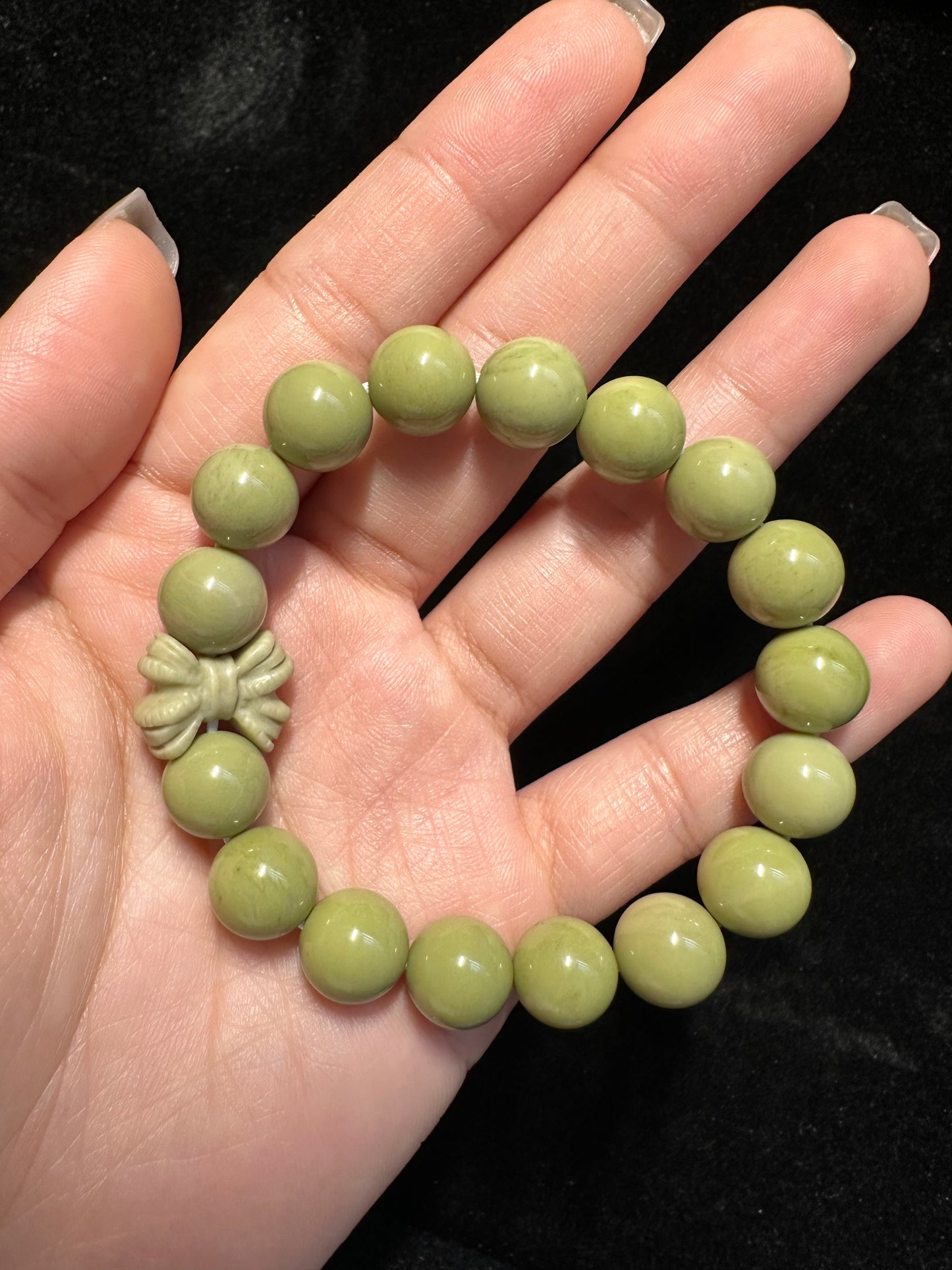 Matcha Alashan Agate Beads Bracelet with Bowknot Charm