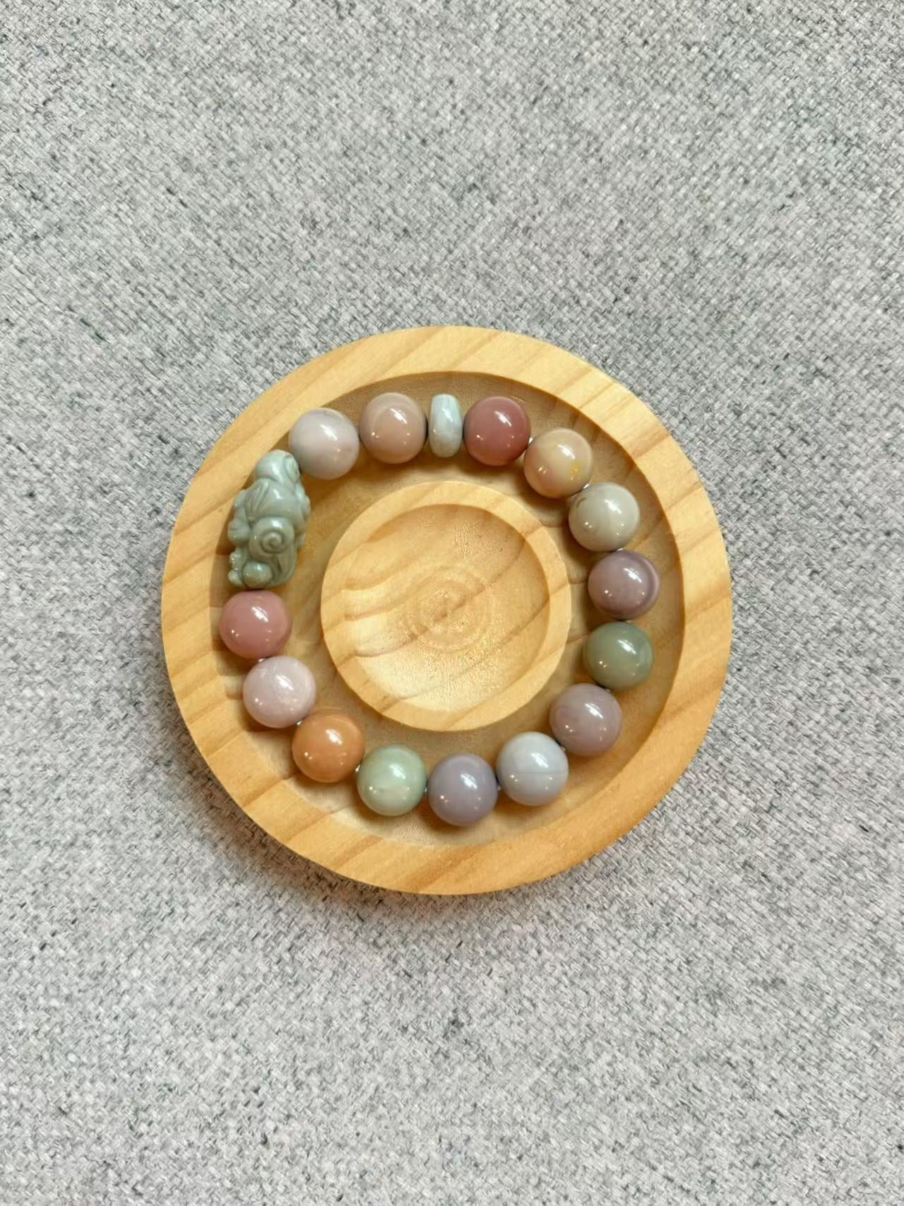 Oil Painting with Fox Charm Alashan Agate