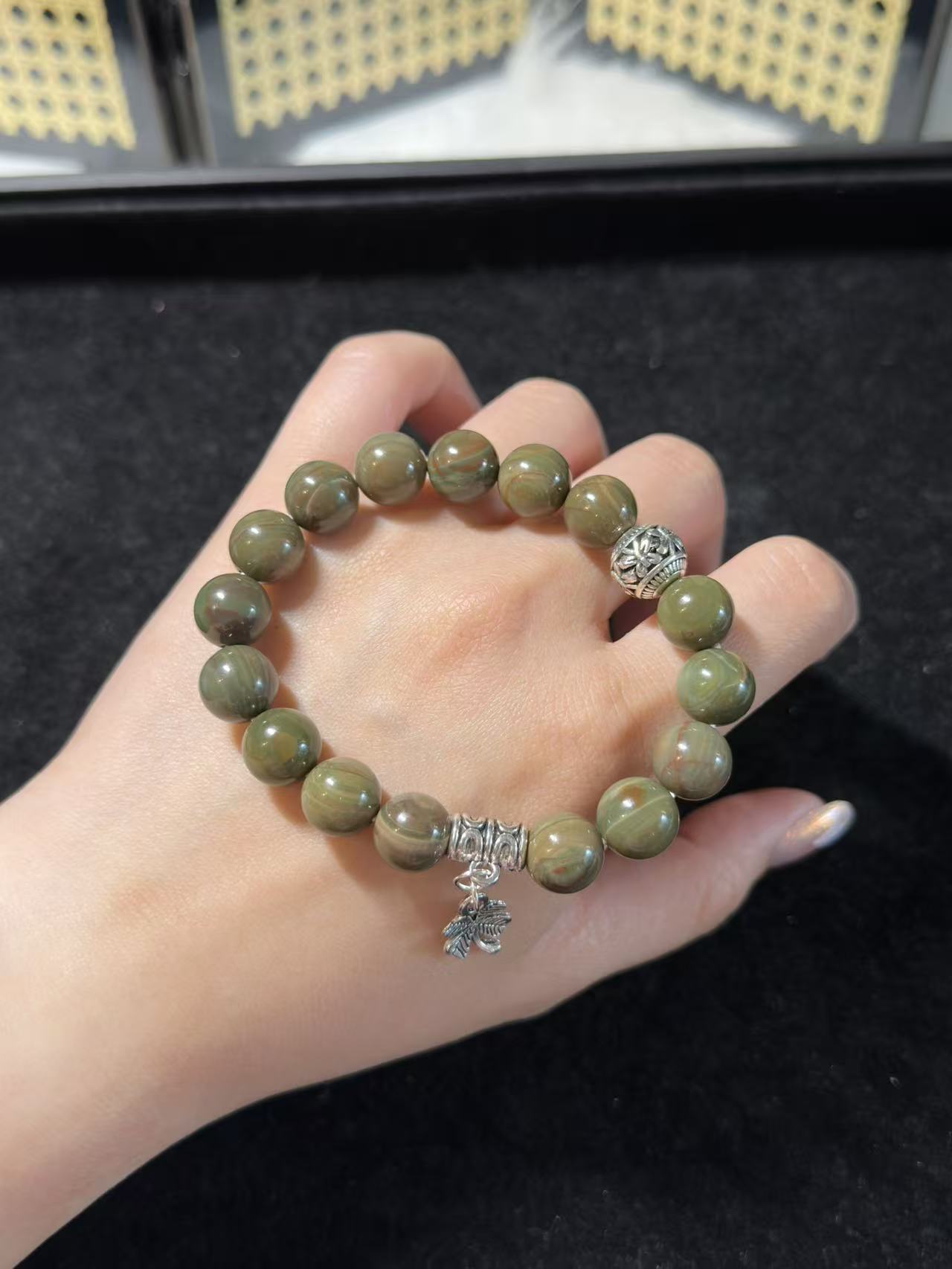Green Forest Alashan Agate Beads Bracelet