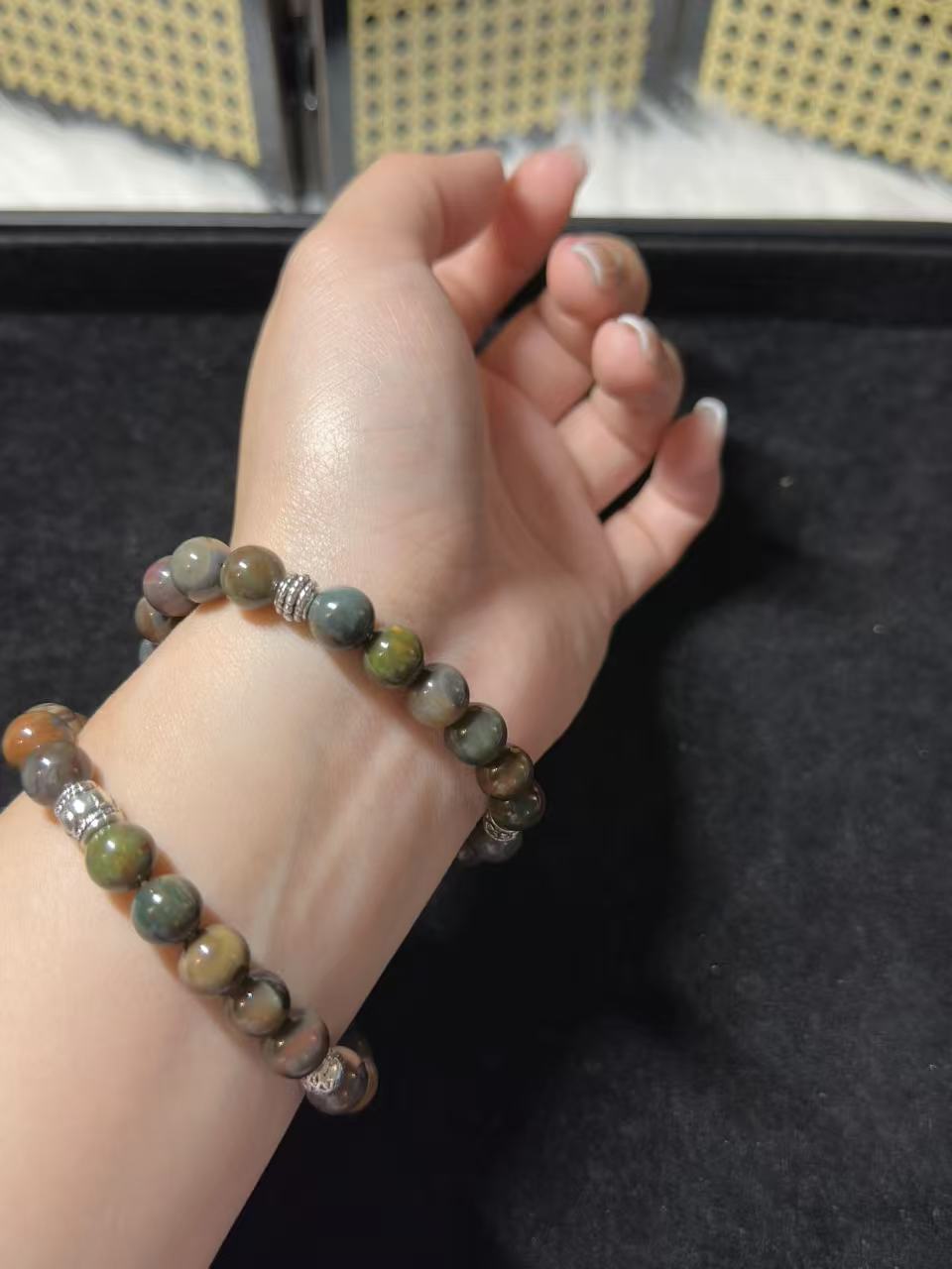 8mm Double Row Old Style Alashan Agate Women Bracelet with Charm