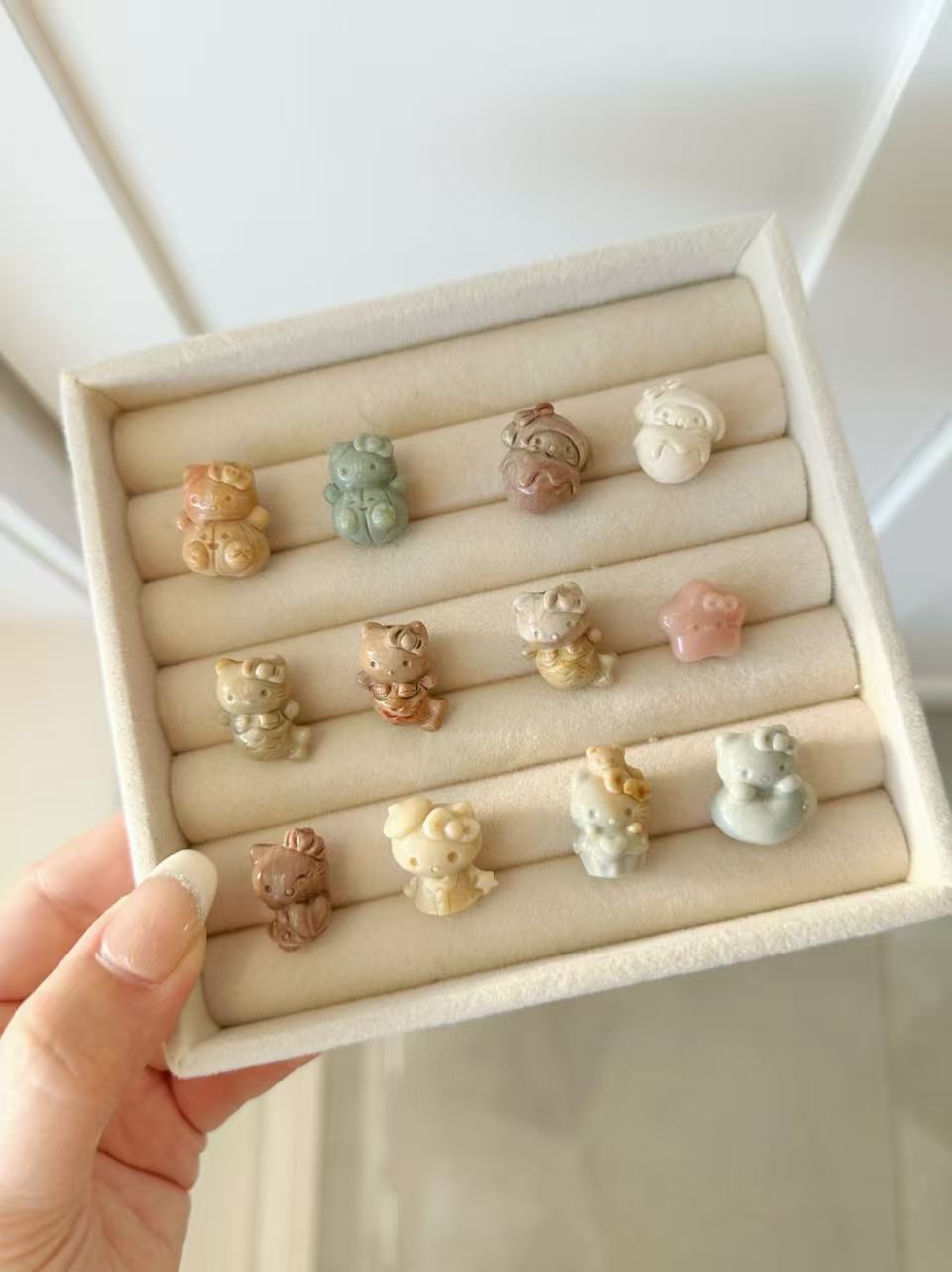 SR 5 Alashan Agate Bead Charms | Natural Stone Beads, Mixed Colors & Styles | DIY Jewelry Supplies