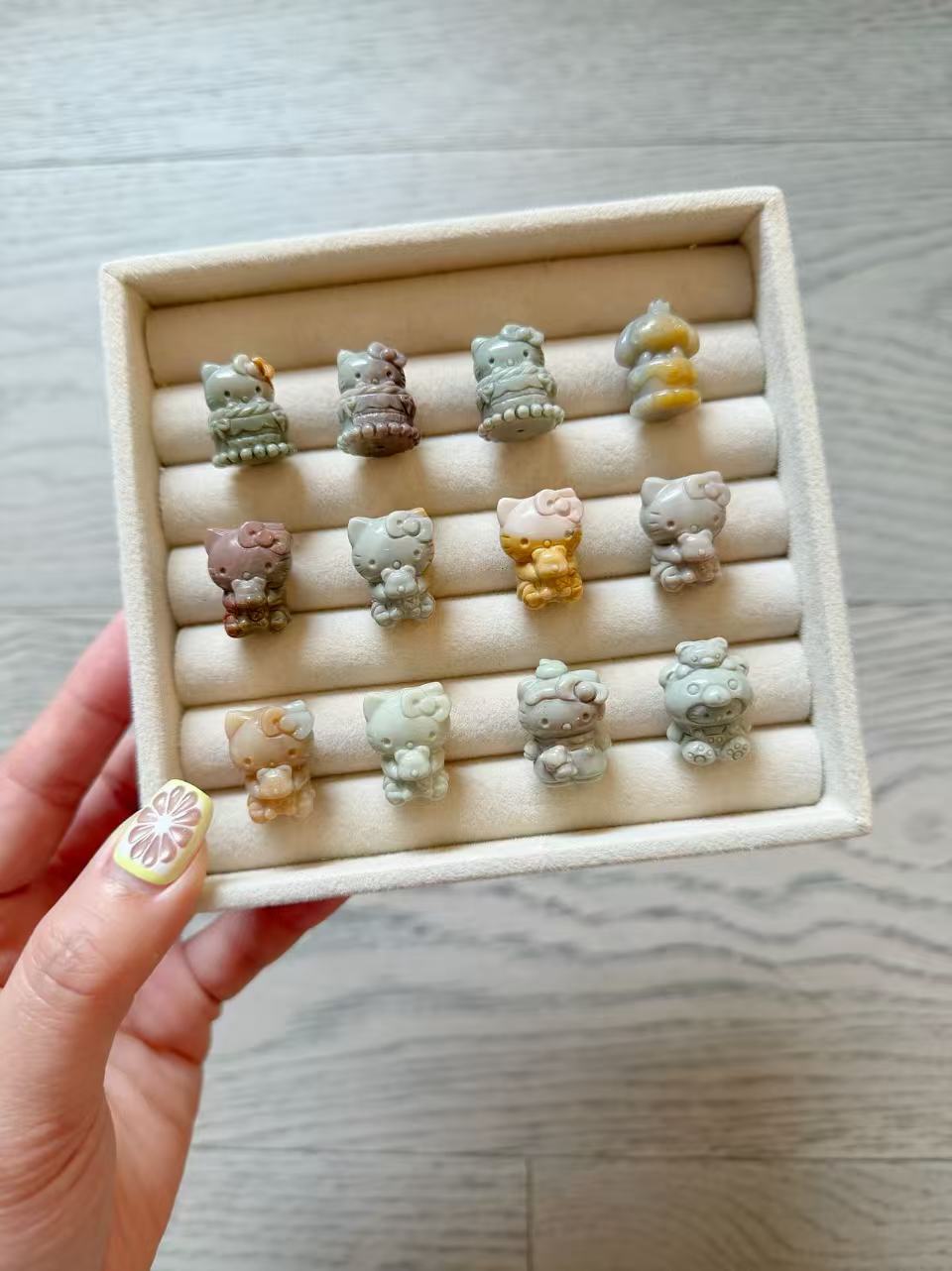 SR 8 Alashan Agate Bead Charms | Natural Stone Beads, Mixed Colors & Styles | DIY Jewelry Supplies