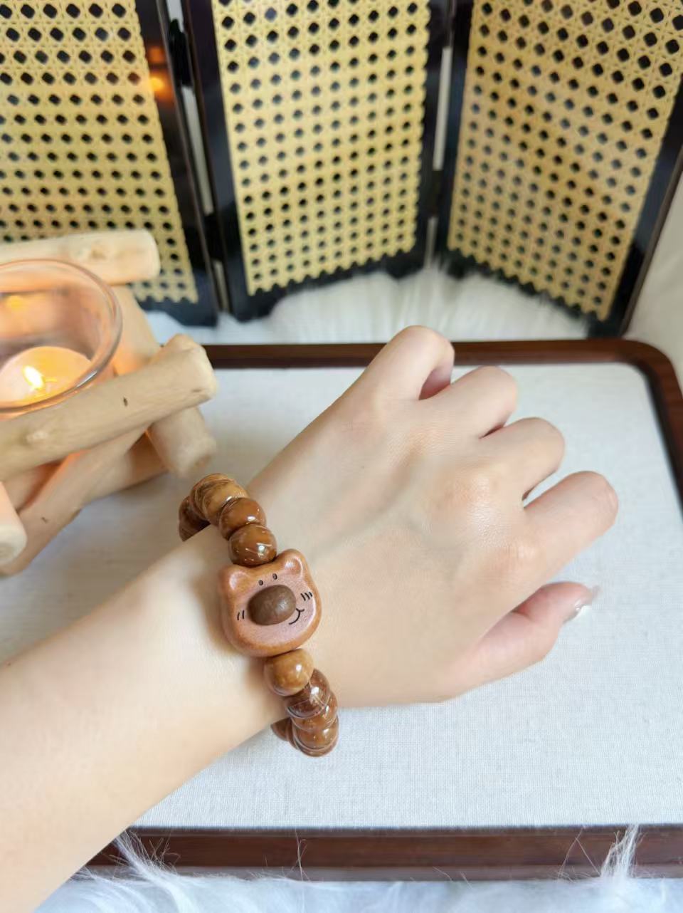 12mm库克大肠 Natural Kuka Bracelet with Amber Bowknot Charm | Prayer Beads | Handmade Bracelet