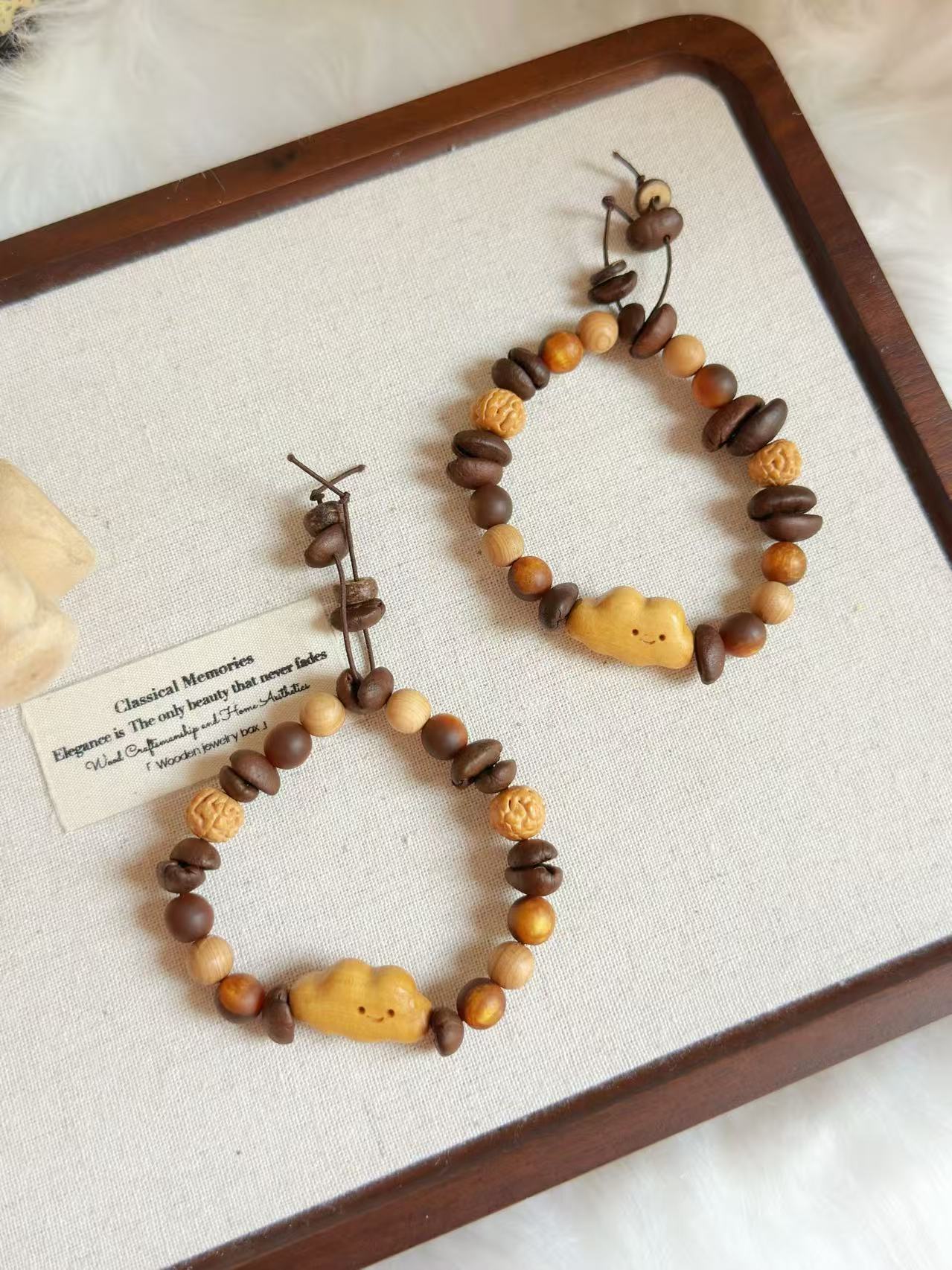 Coffee Bean Design Bracelet with Sandalwood Cloudy Charm「咖啡豆手串」 | Coffee Flavour Beads | Handmade Bracelet