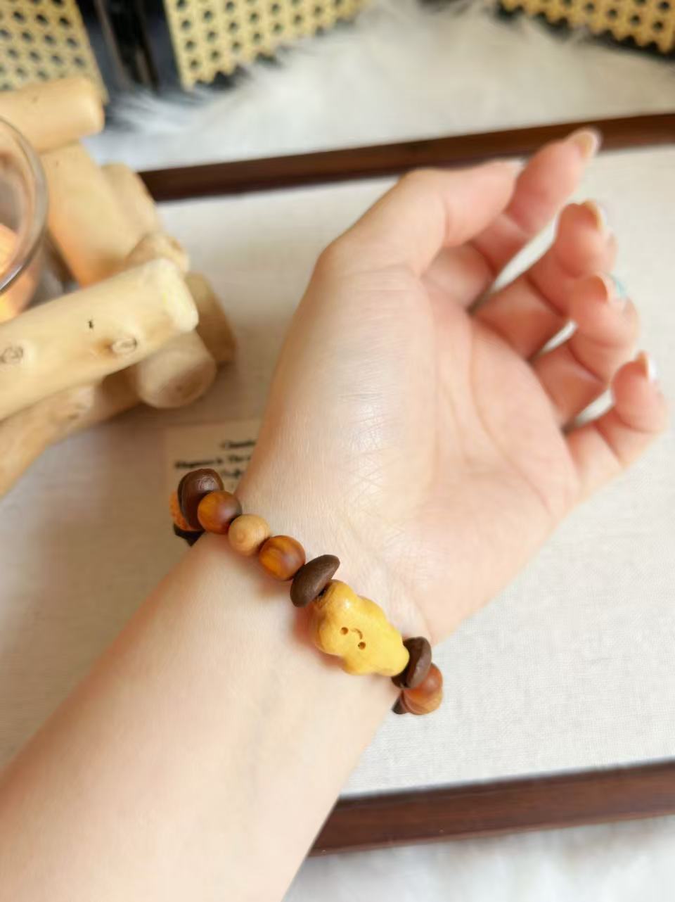 Coffee Bean Design Bracelet with Sandalwood Cloudy Charm「咖啡豆手串」 | Coffee Flavour Beads | Handmade Bracelet