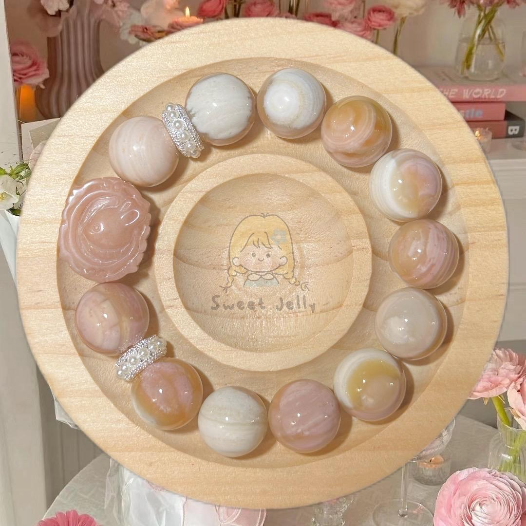 13mm Milky Fruity Alashan Agate Bracelet with Retro Bunny Charm | Gemstone | Handmade Bracelet | Gifts for Her